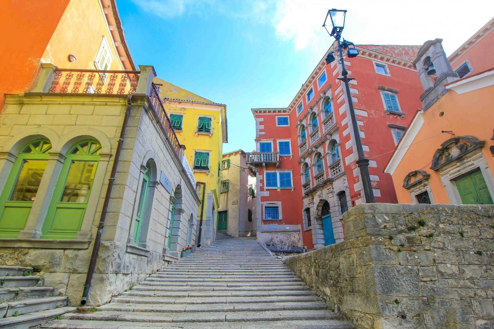 Apartament Orka