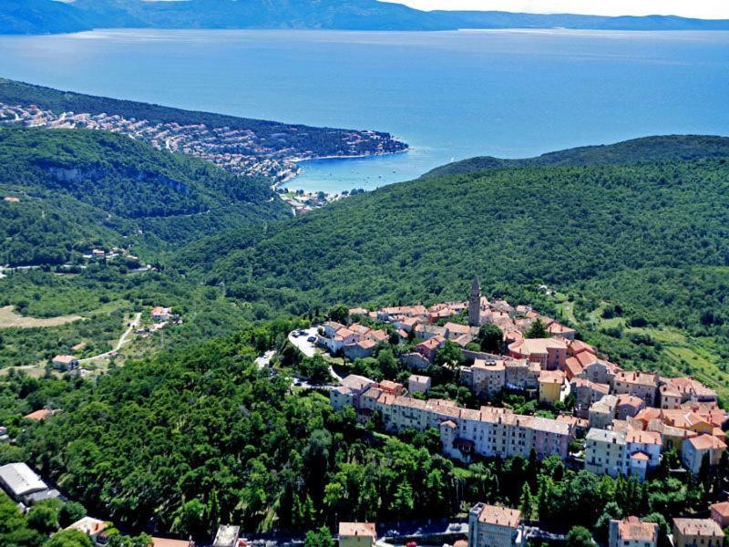 Apartment Orka *